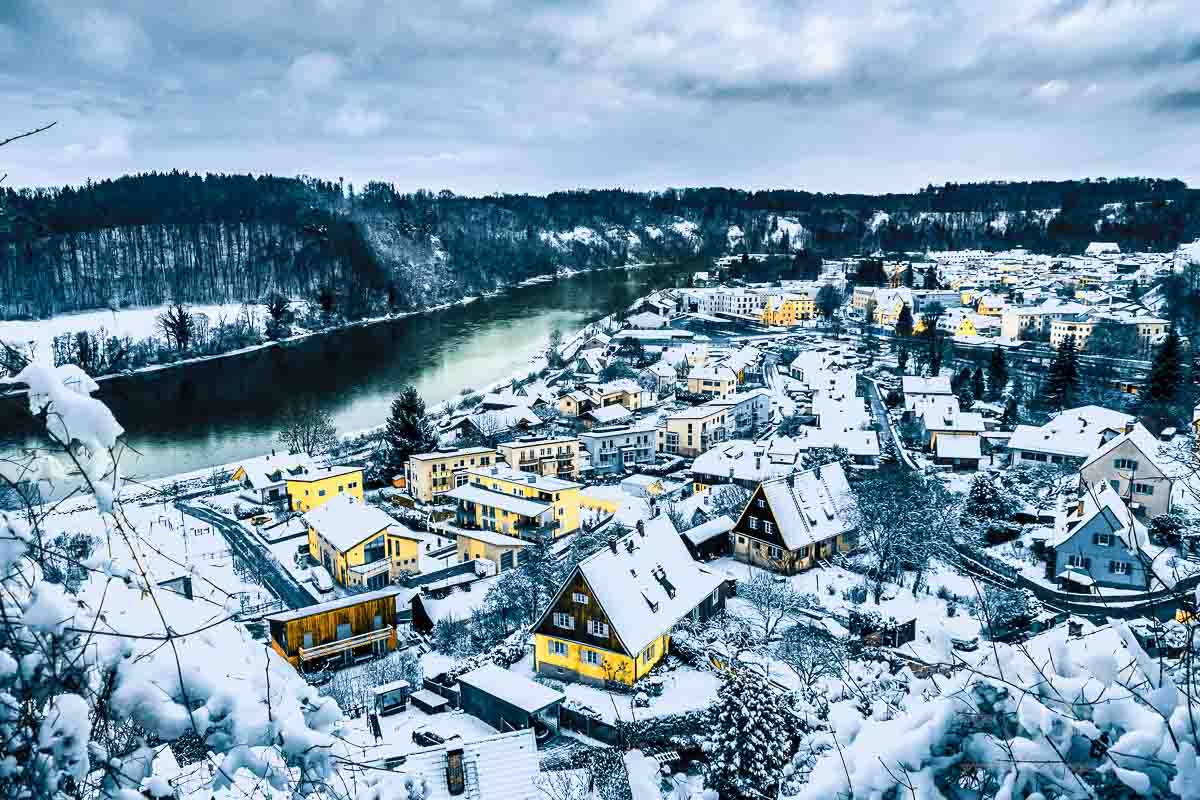 Wasserburg im Schnee